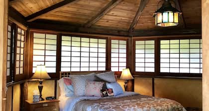 Hale Maluhia Country Inn