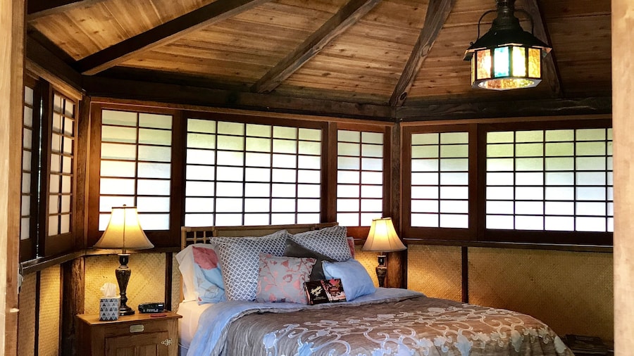 Hale Maluhia Country Inn