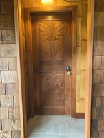 Habitación, 1 cama de matrimonio (Maile Room) | Escritorio, cuna de viaje, wifi gratis y ropa de cama