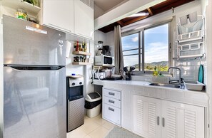 Studio, không hút thuốc, bếp nhỏ | Bếp riêng | Tủ lạnh, lò vi sóng, bếp nấu, dụng cụ pha cà phê/trà 