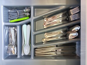 Studio | Private kitchen | Full-size fridge, microwave, stovetop, coffee/tea maker - Chaweng Apartment (Koh Samui)