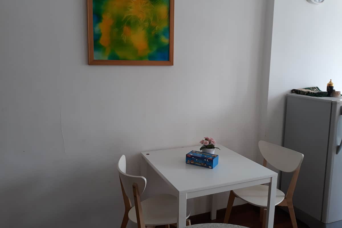 Studio Suite | Makan di kamar