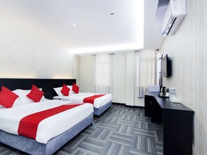 Iron/ironing board, free WiFi, bed sheets