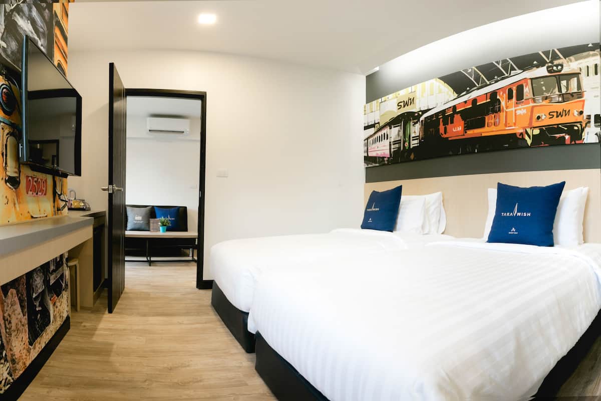 Junior Suite, 2 Bedrooms, City View | In-room safe, blackout drapes, iron/ironing board, free WiFi