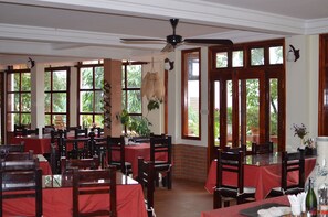 Breakfast, lunch and dinner served - Cat Cat View (Sa Pa)