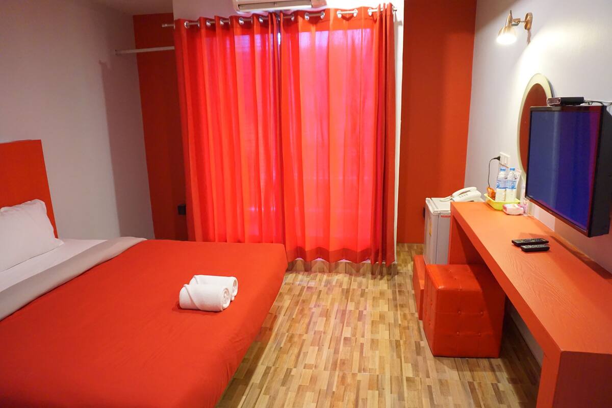 Standard Double Room | โต๊ะทำงาน, ผ้าม่านกันแสง, Wi-Fi ฟรี