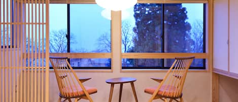 Camera (Japanese-style, 10 tatami mats) | Una cassaforte in camera, con arredamento individuale, Wi-Fi gratuito