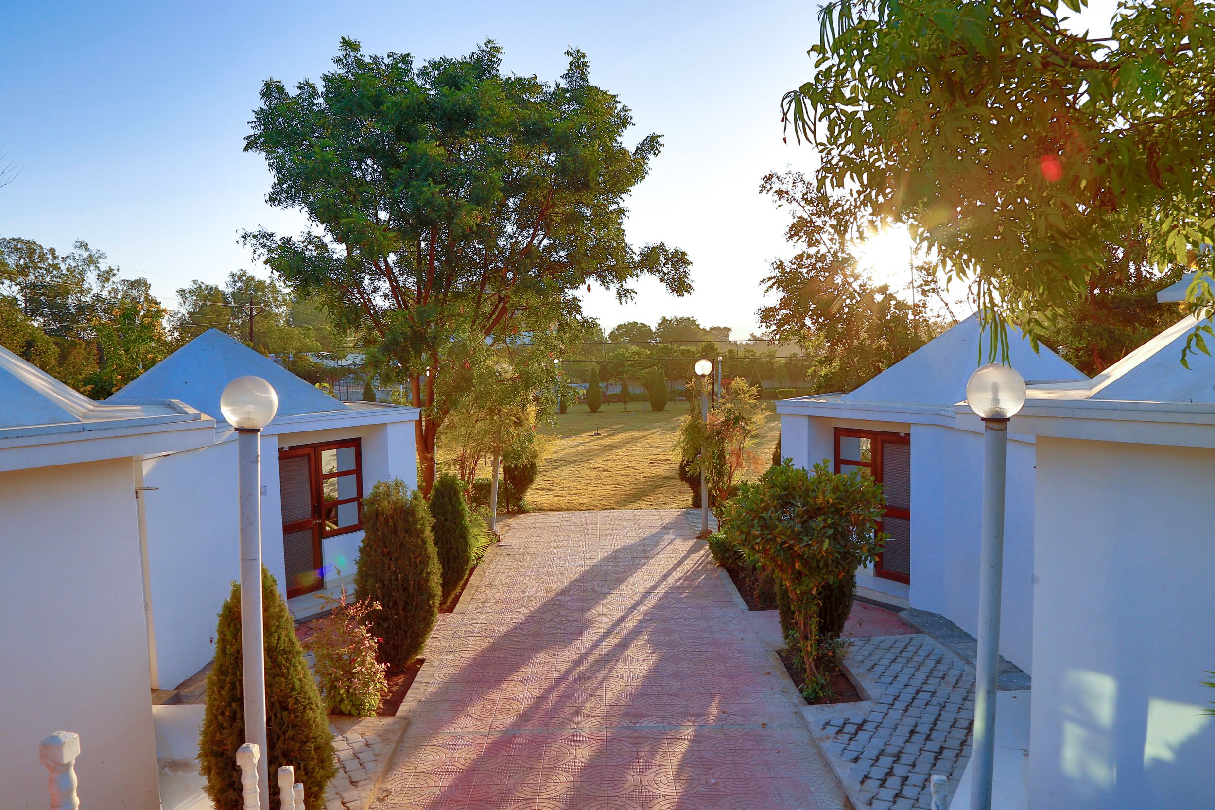 Premium Double Room, 1 Double Bed, Refrigerator, Resort View | 1 bedroom, desk, bed sheets