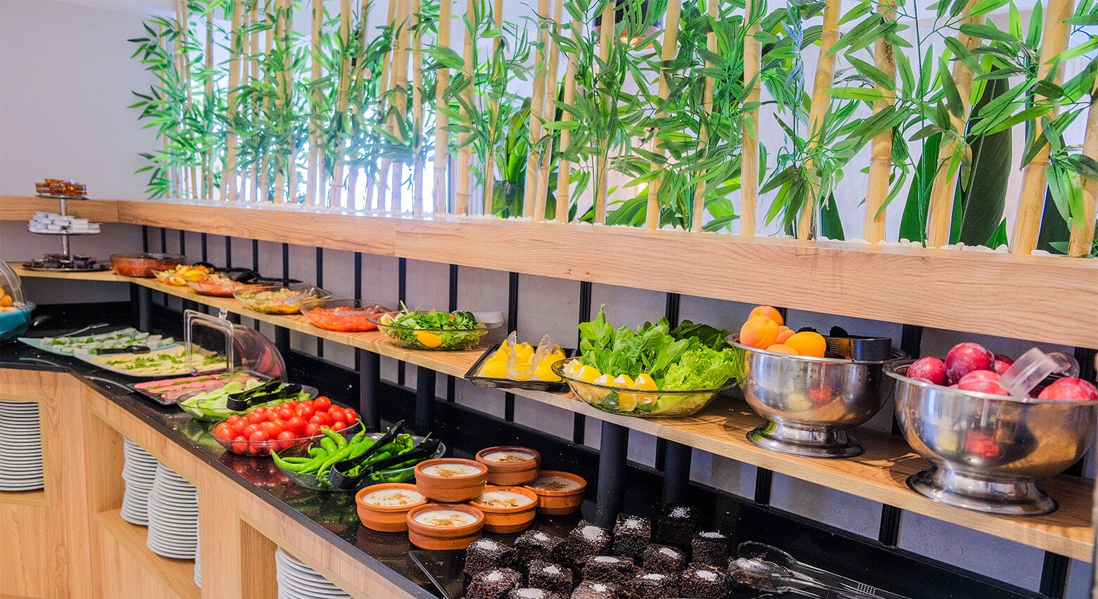 Breakfast, lunch, dinner served; Turkish cuisine 