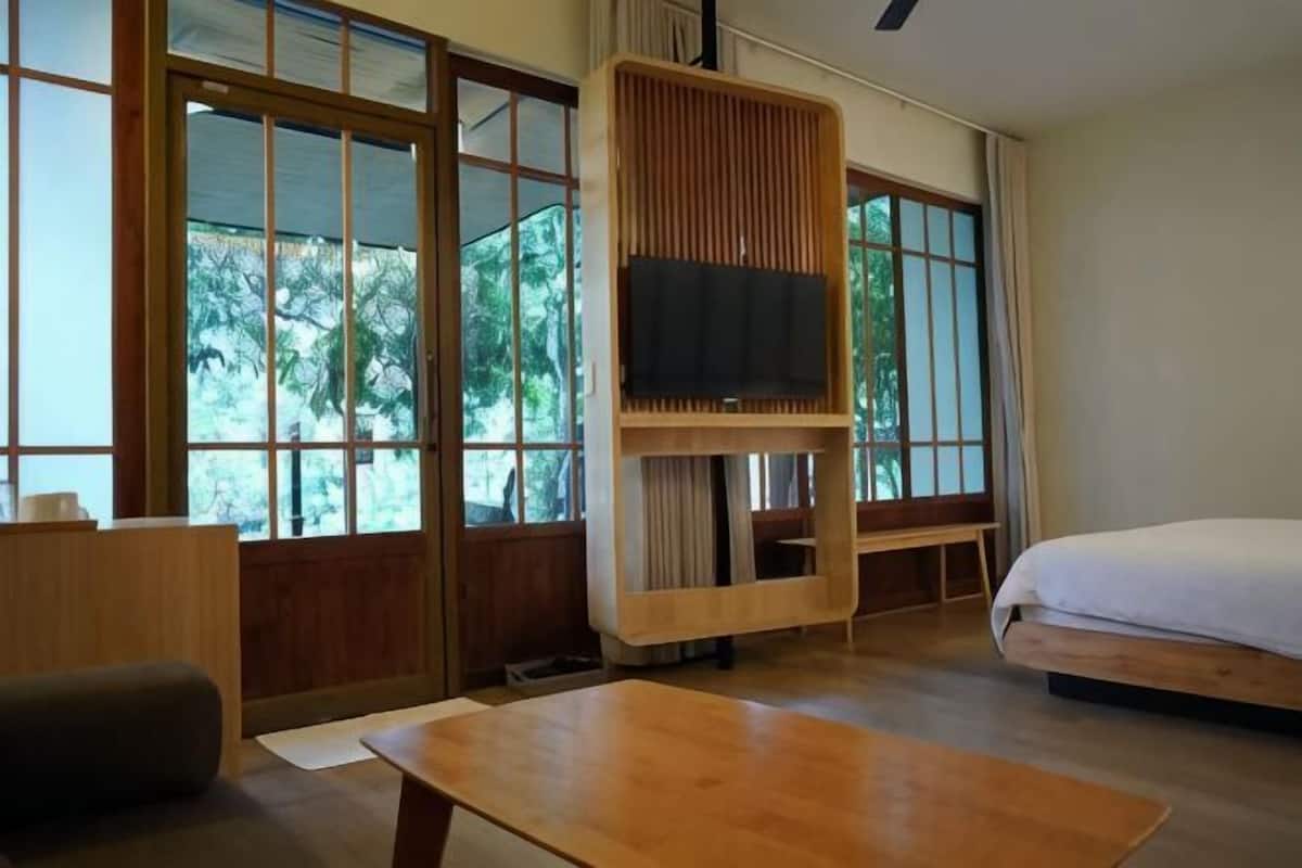 Decoración personalizada, muebles diferentes y wifi gratis