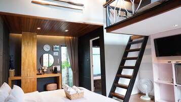 Signature Cabin, 1 Bedroom, Plunge Pool | Individually decorated, individually furnished, free WiFi, bed sheets