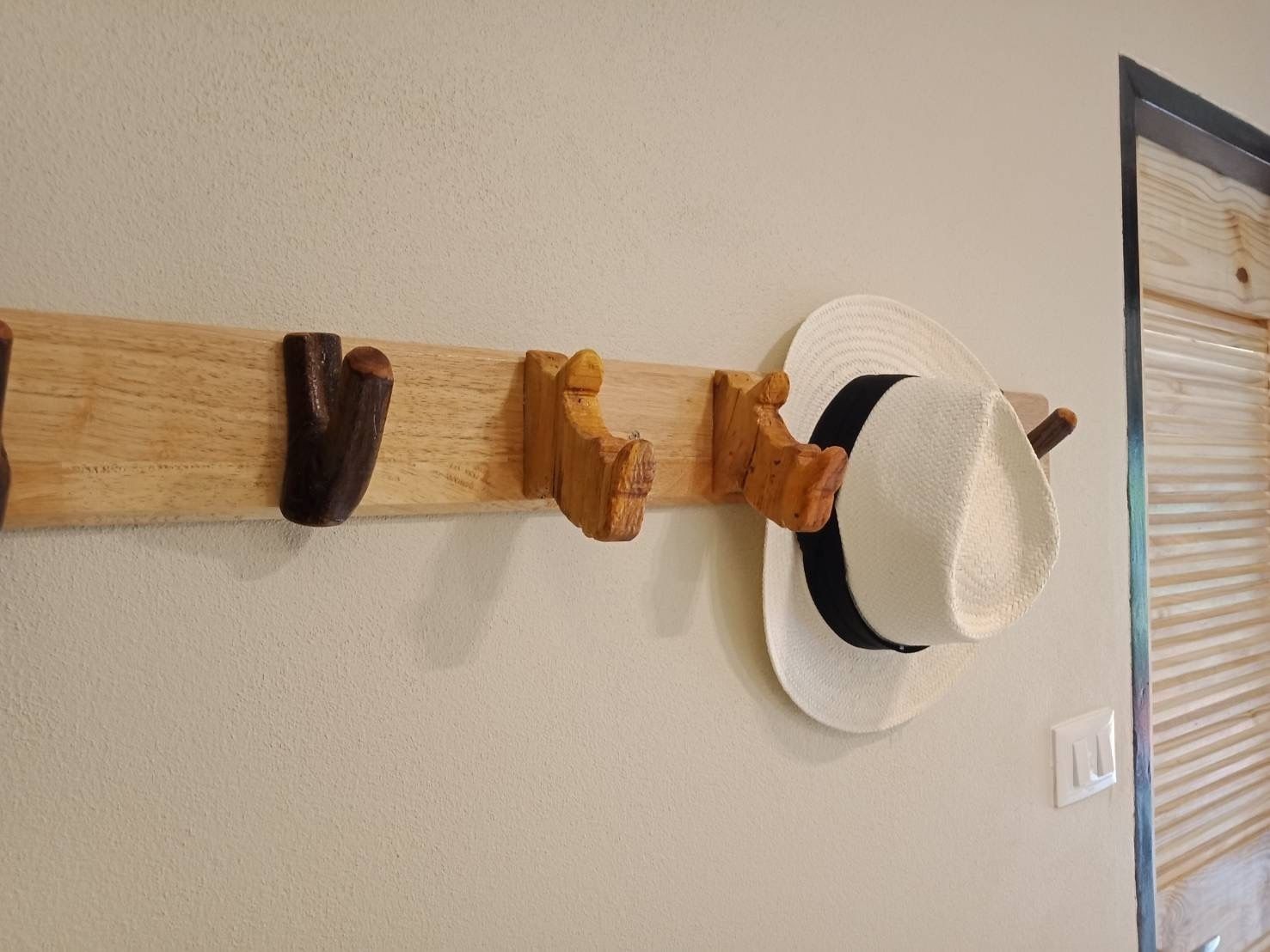 family cabin | individually decorated, individually furnished, free wifi, bed sheets