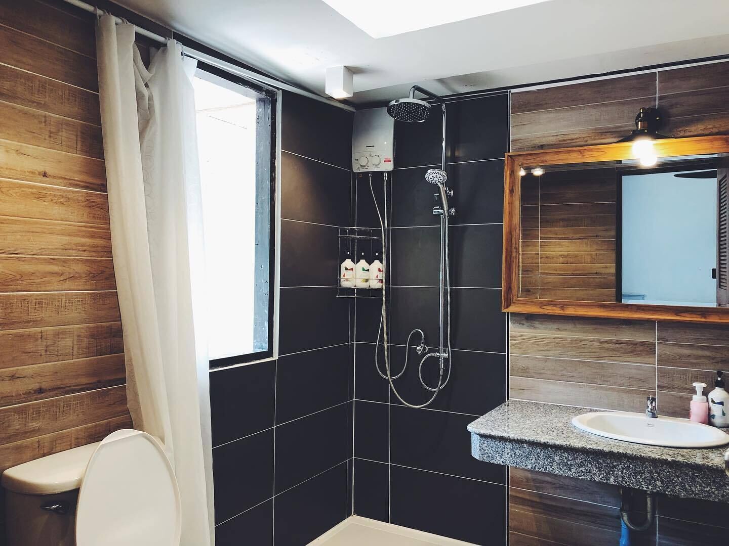 villa, 4 bedrooms | bathroom | free toiletries, hair dryer, bidet, towels