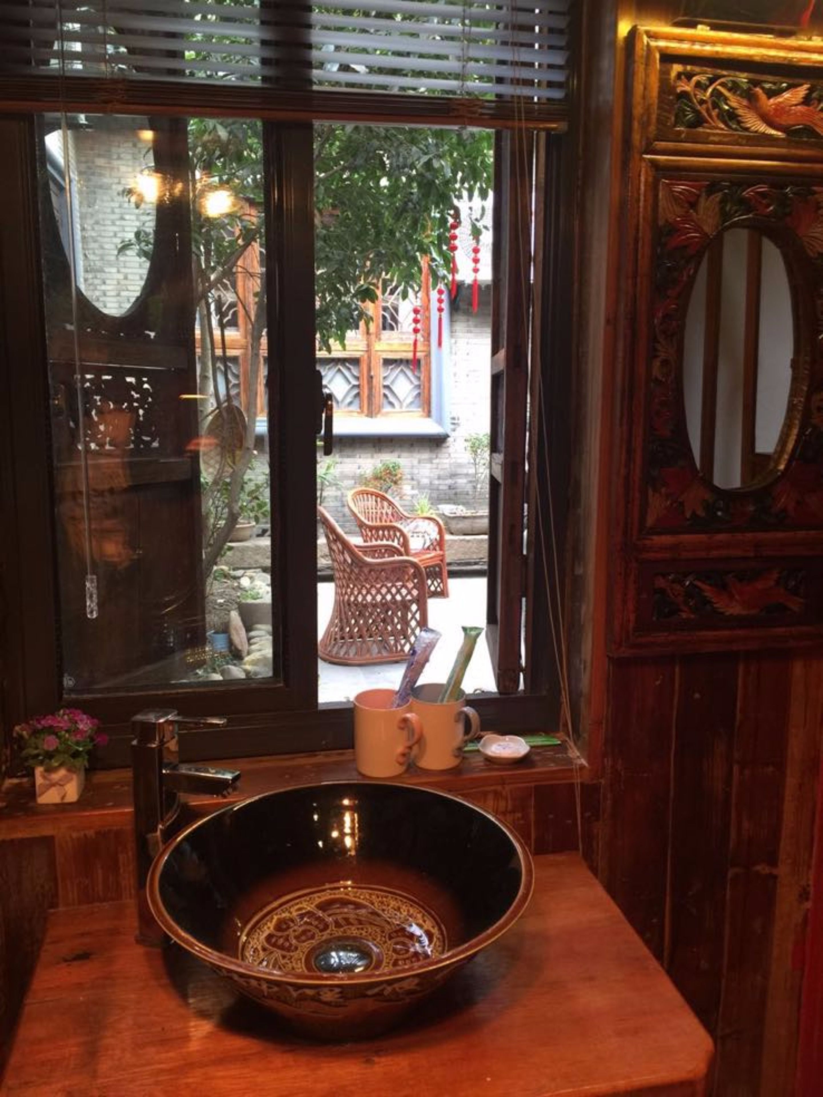 Traditional Double Room, 1 Bedroom(Chinese Domestic Guests Only) | Bathroom sink