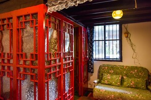 Basic Double Room, 1 Bedroom(Chinese Domestic Guests Only) | Desk, blackout drapes, free WiFi