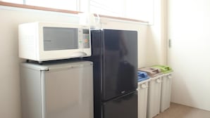 Private kitchen - BASE INN TABATA - Hostel (Tokyo)
