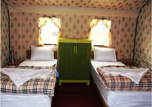 Deluxe Tent, 1 Double Bed, Accessible, Valley View