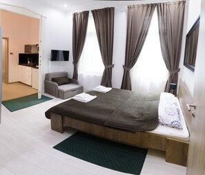 Apartment, 1 Bedroom (Downtown 2) | 1 bedroom, desk, blackout drapes, iron/ironing board - Váci street Downtown Apartments (Budapest)