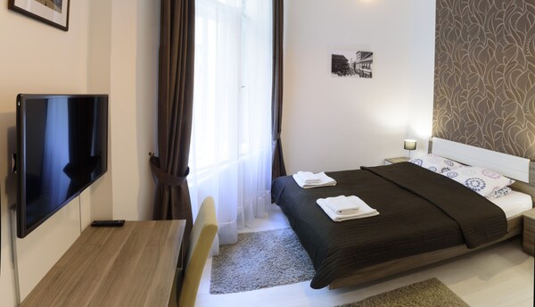 Váci Street Downtown Apartments - Budapest