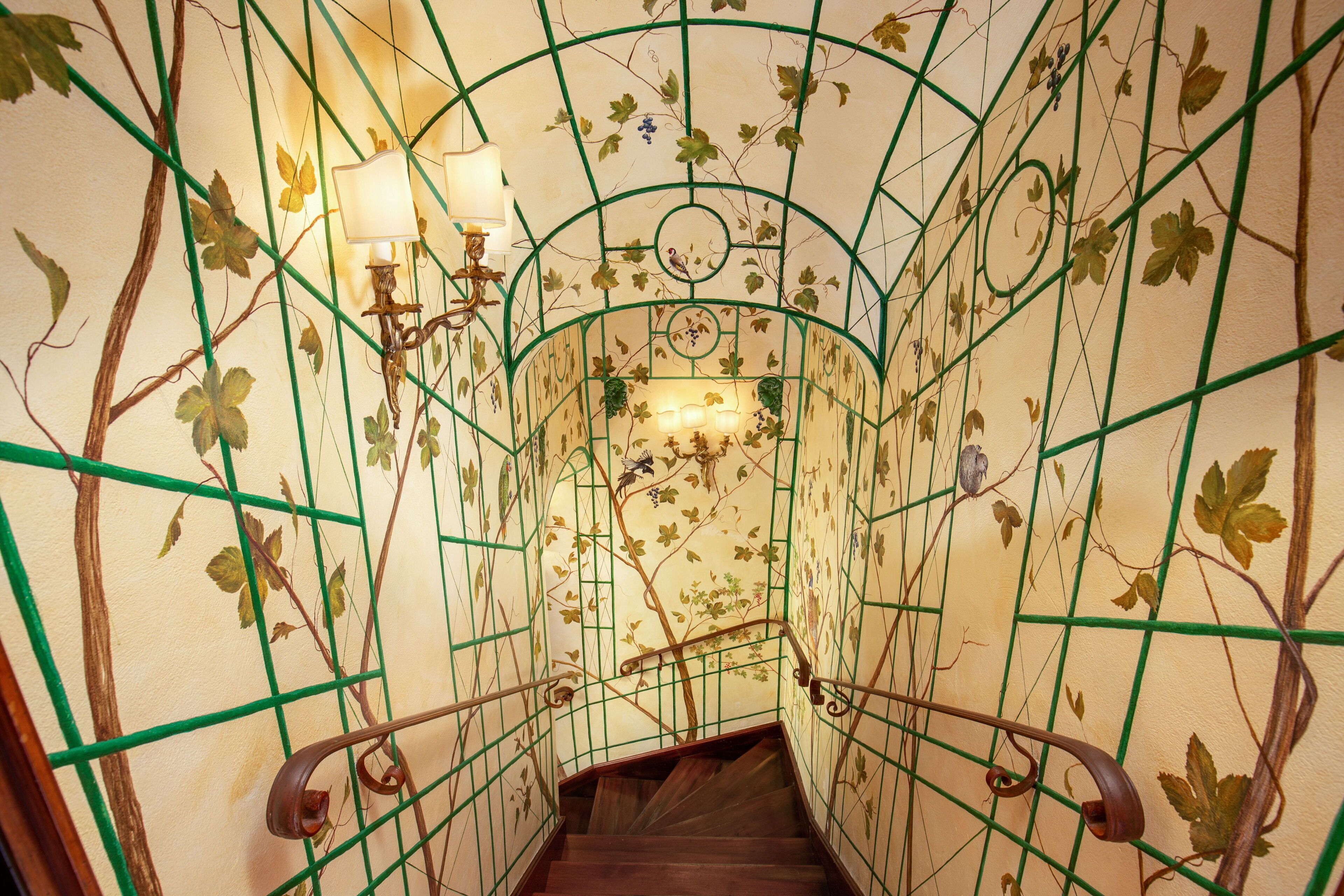 daily full breakfast (eur 25 per person)