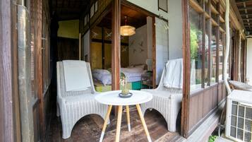 Basic Double or Twin Room, Shared Bathroom | Free WiFi, bed sheets