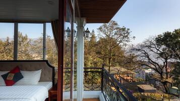 Suite, balkong, fjellutsikt | Balkong