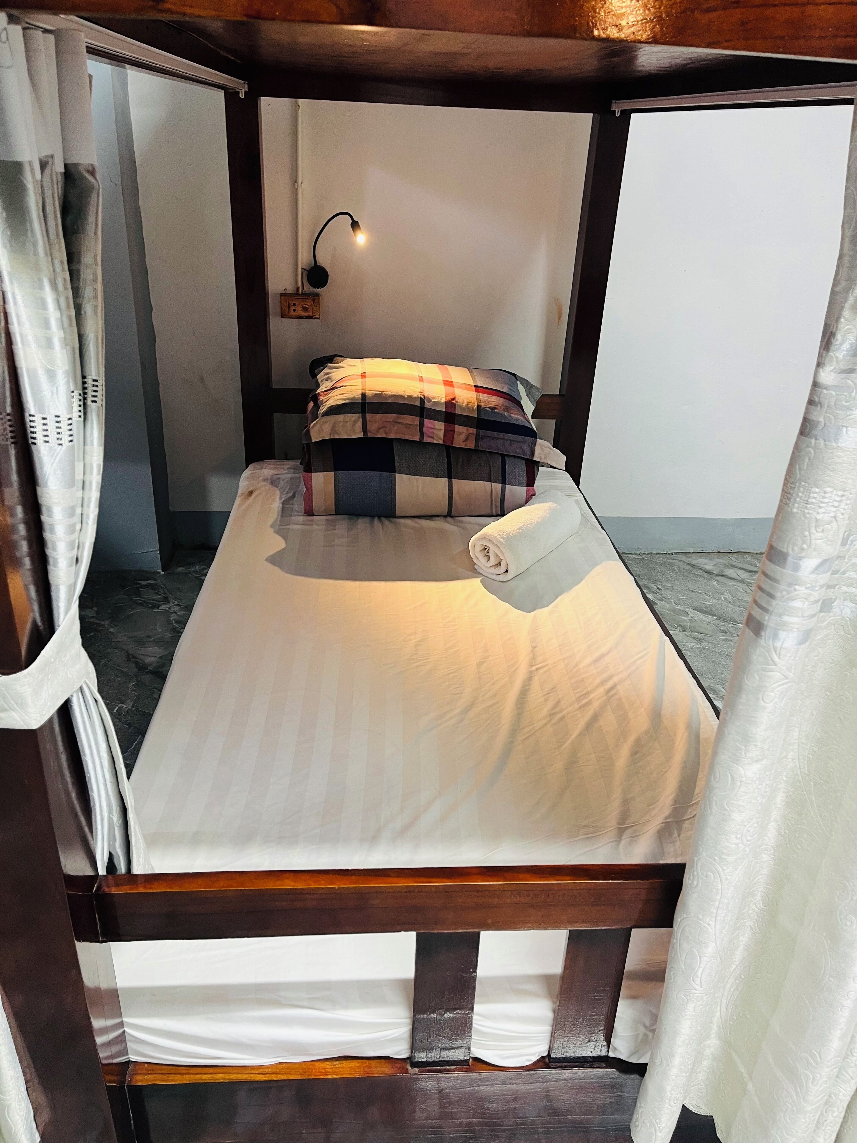 bed in shared dormitory | 1 bedroom, minibar, desk, blackout curtains