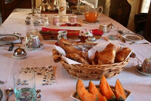 Petit-déjeuner buffet compris tous les jours