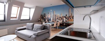 City Stüdyo Süit | Oturma alanı | Düz ekran televizyon 