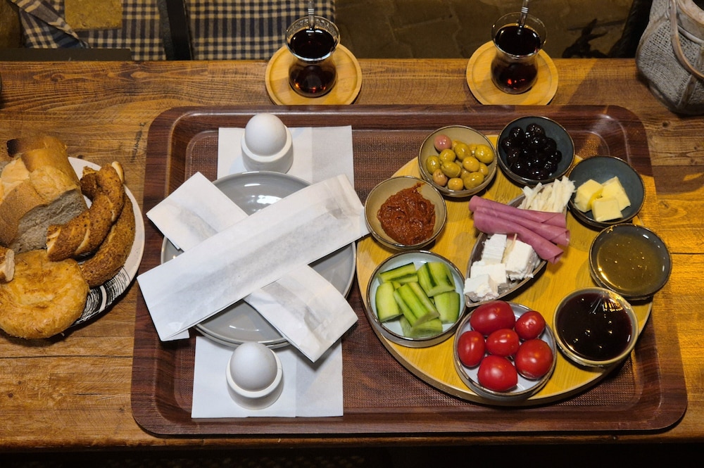 İyon Pansiyon by null