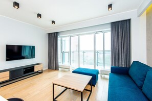 International Fair VI | Televisión