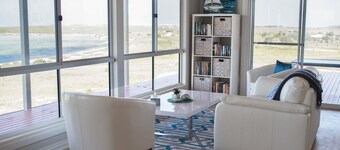 シェーズ オブ ブルー エコ リトリート