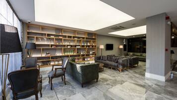 Sala de estar en el lobby