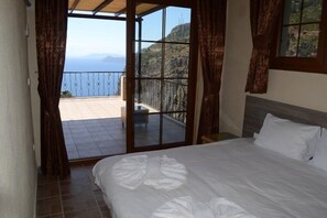 豪華雙人房, 1 張標準雙人床, 海景 | 高級寢具、房內夾萬、書桌、隔音
