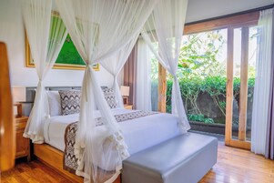 Villa, 2 habitaciones, piscina privada | Ropa de cama de alta calidad, escritorio, tabla de planchar con plancha