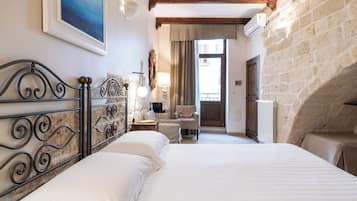 Habitación doble superior | 1 dormitorio, ropa de cama de alta calidad, escritorio y wifi gratis