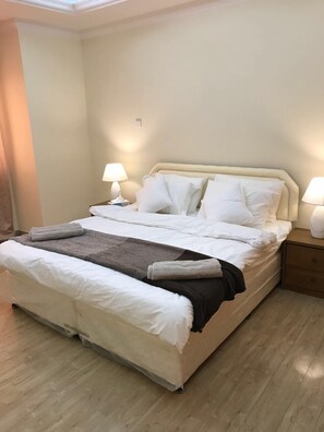 Villa, 5 Bedrooms - City Villa (Seeb)