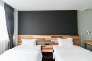 Desk, blackout curtains, free WiFi, bed sheets