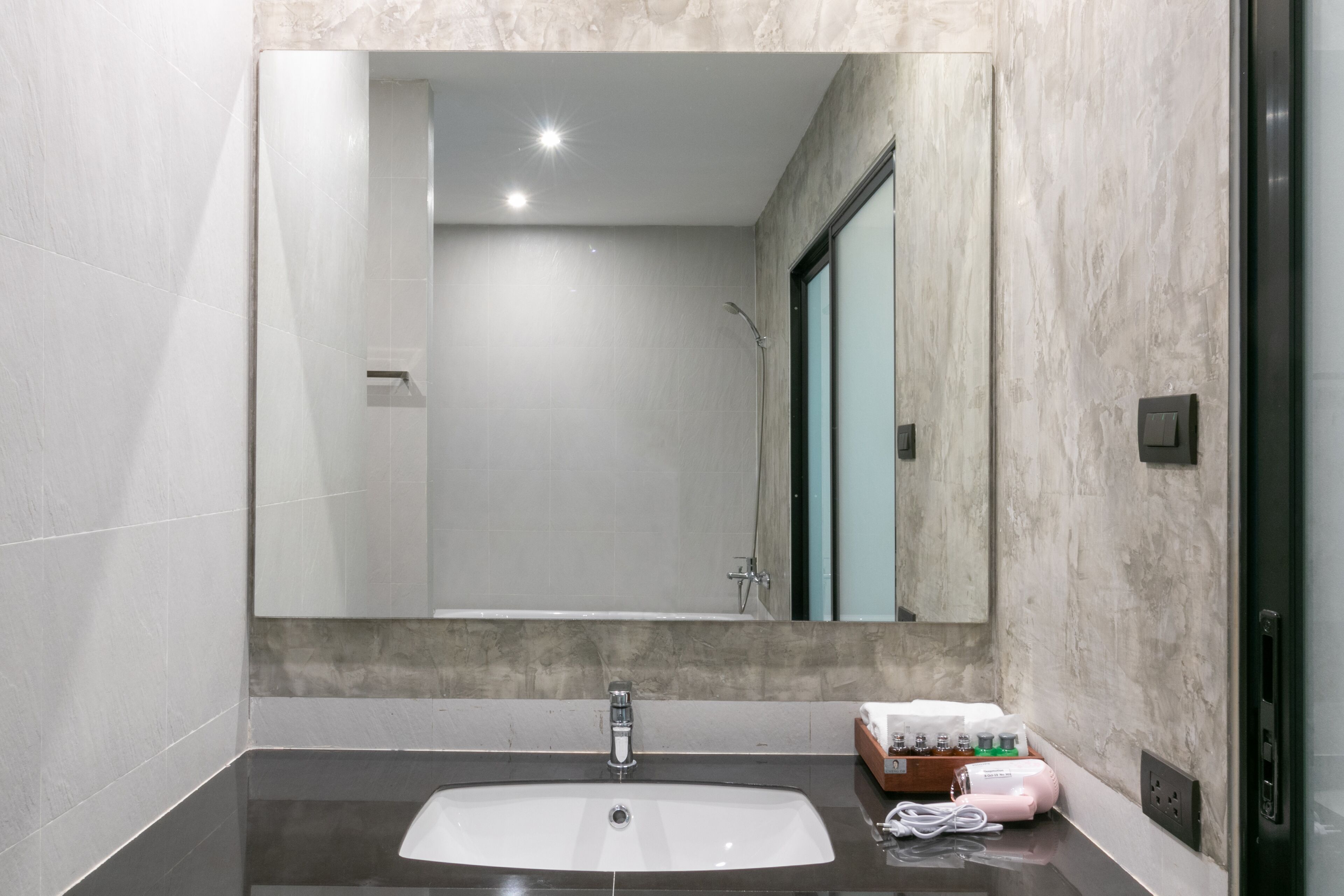 Wastafel kamar mandi