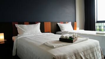 Superior Twin Room | 1 bedroom, desk, blackout drapes, free WiFi