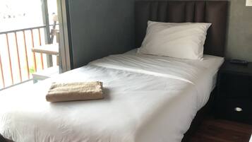 Standard Double Room | Desk, blackout drapes, WiFi (free)