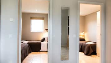 Standard Suite, 2 Bedrooms | 2 bedrooms, desk, soundproofing, free WiFi