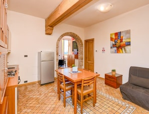 Comfort Apartment, Lake View | Living area | TV