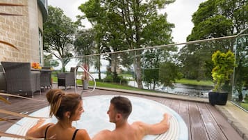 室外 SPA 浴池