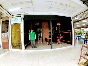 Lounge - Lux Private Hotel (Petaling Jaya)