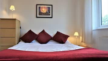 Business Apartment, 1 Bedroom | 1 bedroom, Egyptian cotton sheets, premium bedding, blackout curtains