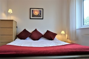 Apartamento empresarial, 1 quarto | 1 quarto, roupas de cama de algodão egípcio, roupas de cama premium