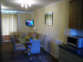 家庭独立别墅, 3 间卧室 | 客房内用餐