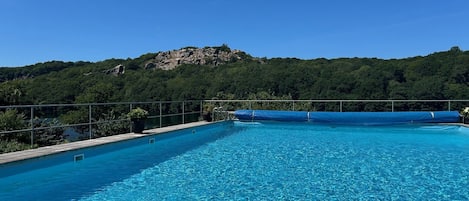 Piscina externa sazonal