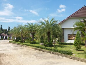 Property grounds - Chortip Resort (Pak Phli)